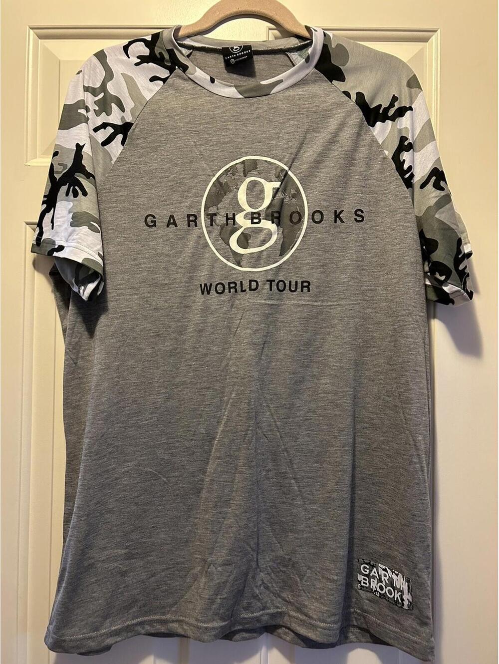 Garth Brooks World Tour T Shirt Mens Large Gray Raglan Camo